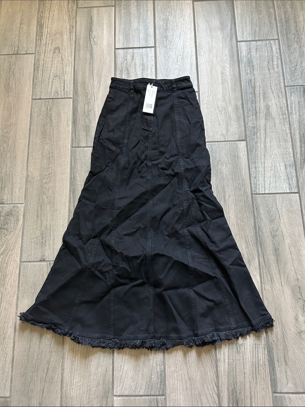 High-Waist Black Maxi Skirt with Frayed Hem